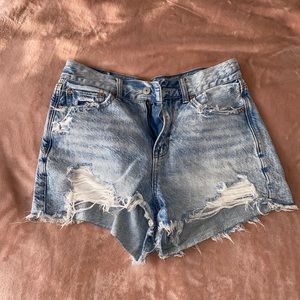 AE high rise festival shorts